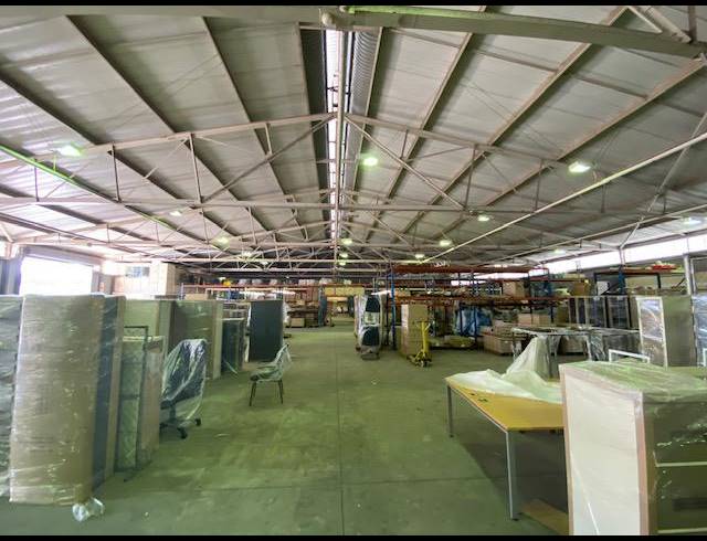2,154M² WAREHOUSE TO LET IN WESTMEAD